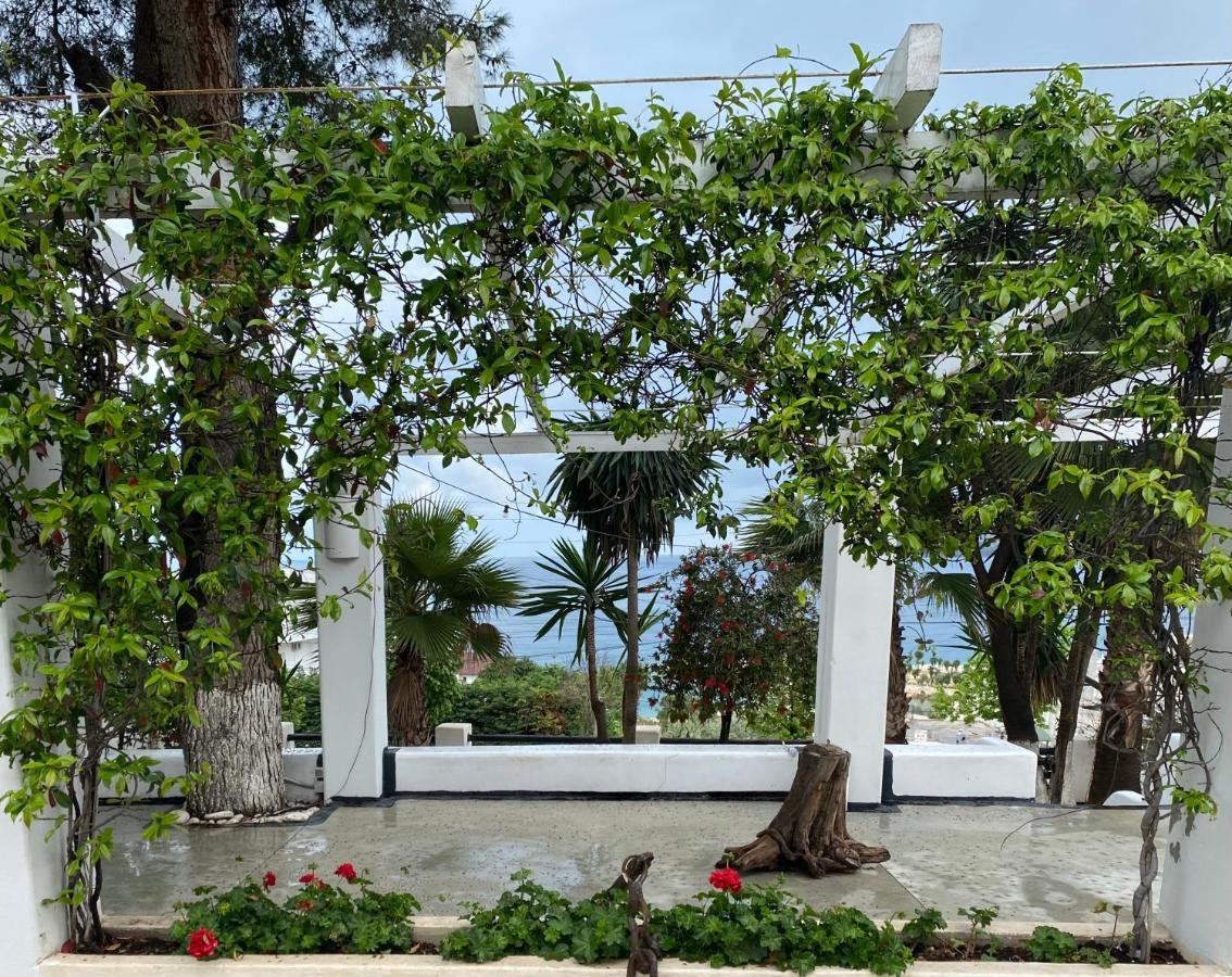 Saranda Hotel Eksteriør billede